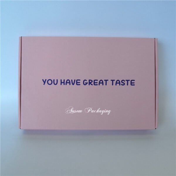 Customizing Pink Mailer Box - Image 3