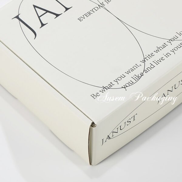 Luxury White Mailer Box - Image 3