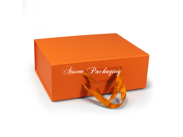 Foldable Gift Box with Handle - Image 4