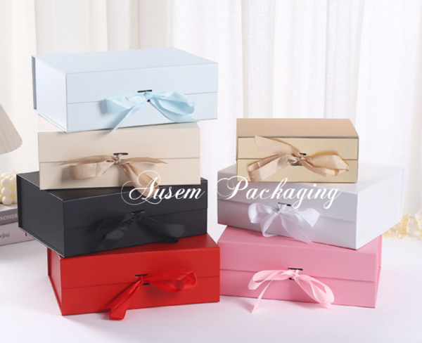 Magnetic Foldable Gift Box